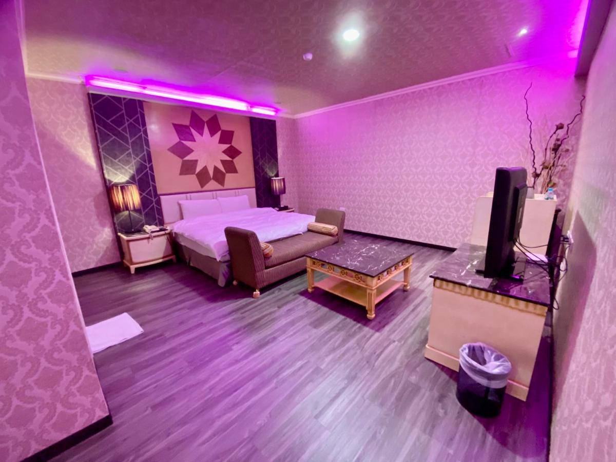 Huang Xing Motel Pingtung ภายนอก รูปภาพ