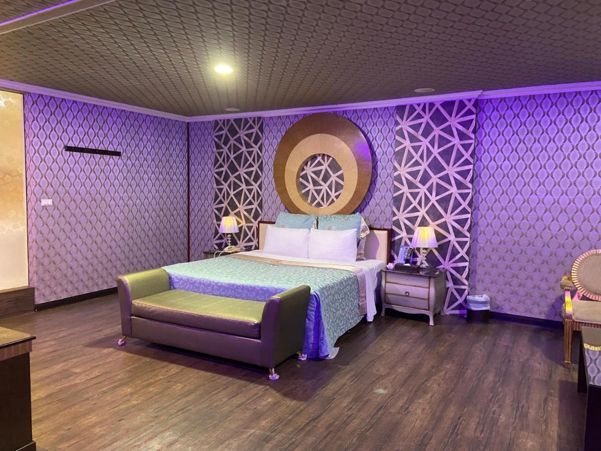 Huang Xing Motel Pingtung ภายนอก รูปภาพ