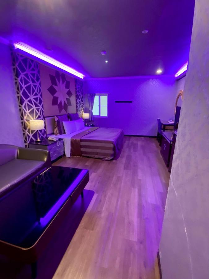 Huang Xing Motel Pingtung ภายนอก รูปภาพ