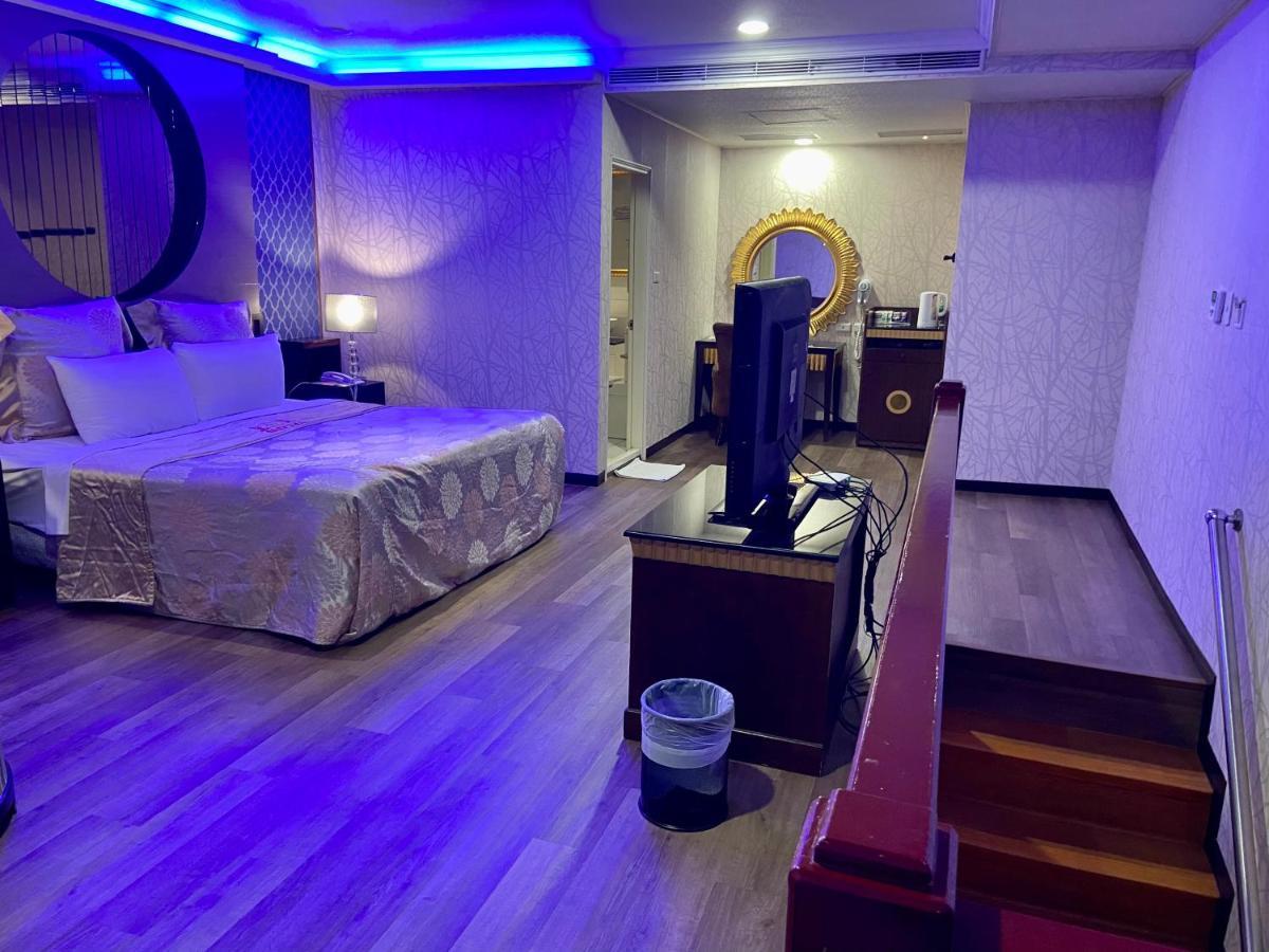 Huang Xing Motel Pingtung ภายนอก รูปภาพ
