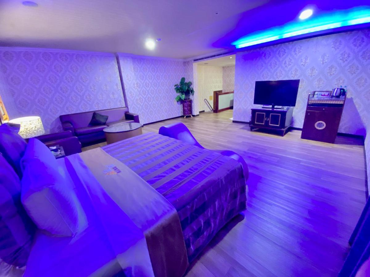 Huang Xing Motel Pingtung ภายนอก รูปภาพ