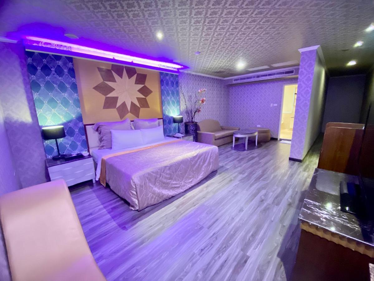 Huang Xing Motel Pingtung ภายนอก รูปภาพ