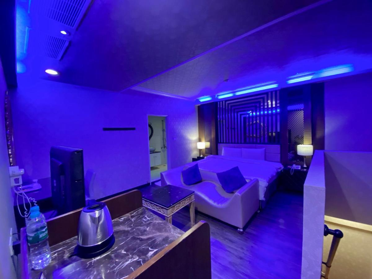 Huang Xing Motel Pingtung ภายนอก รูปภาพ