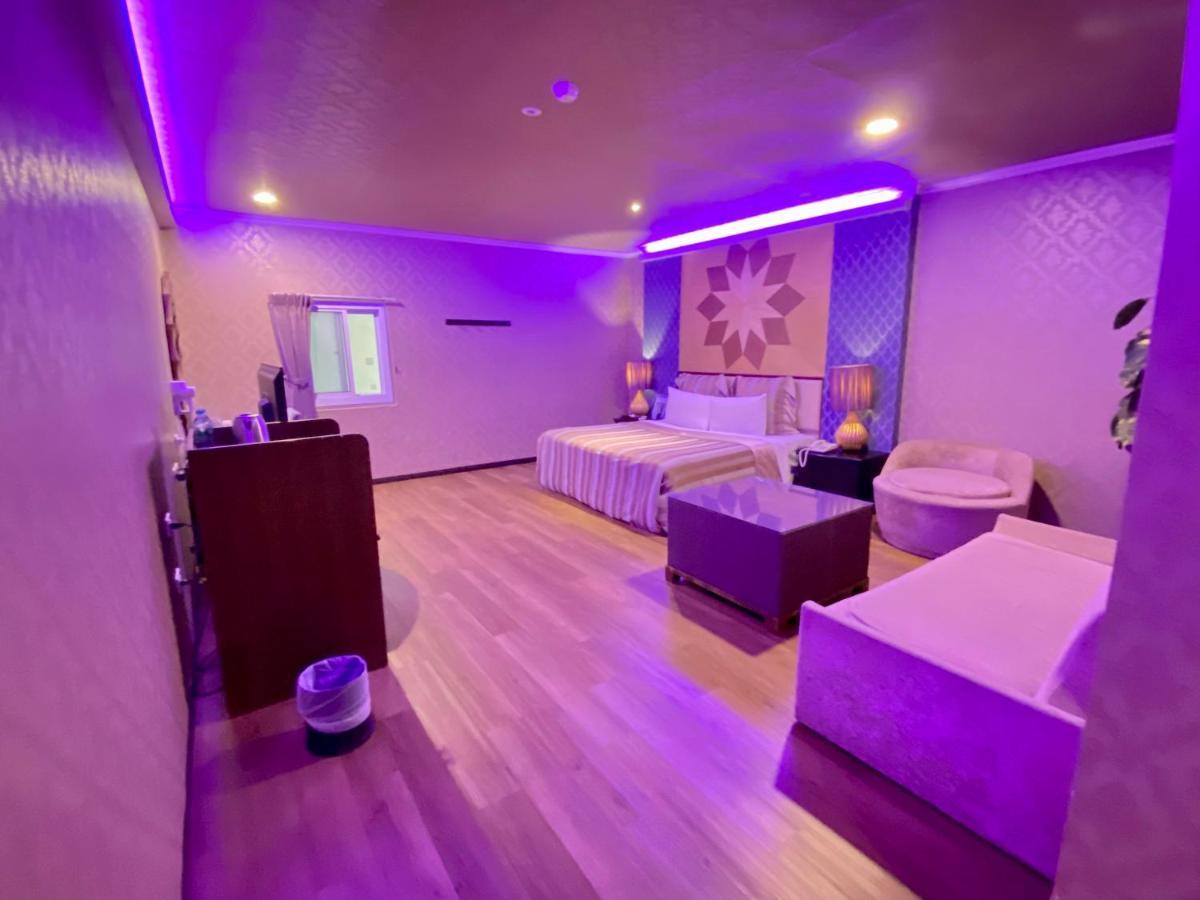 Huang Xing Motel Pingtung ภายนอก รูปภาพ