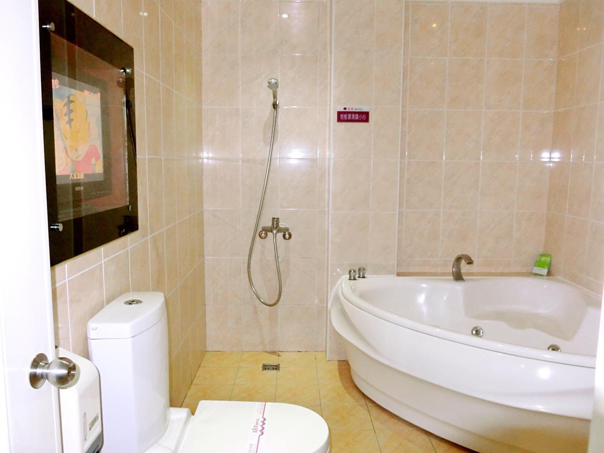 Huang Xing Motel Pingtung ภายนอก รูปภาพ